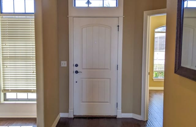 Stunning 4 Bed 2 Bath Home close to Elm Springs Walmart!