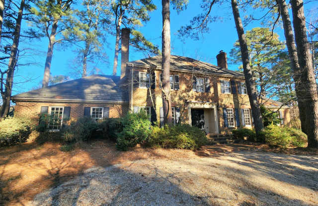 Sprawling Home in Bay Colony