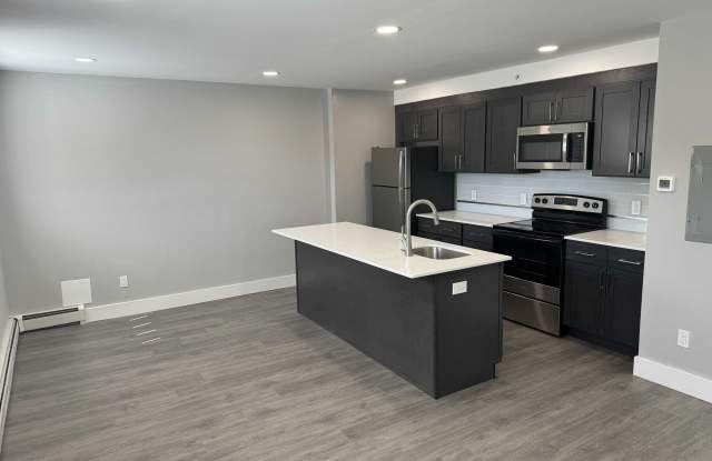 Photo of Solly Court