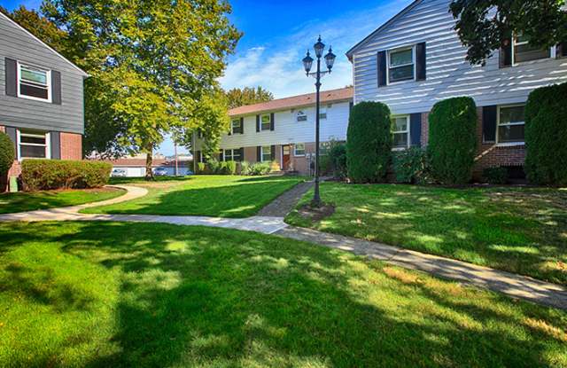 Stunning Retro Townhome!