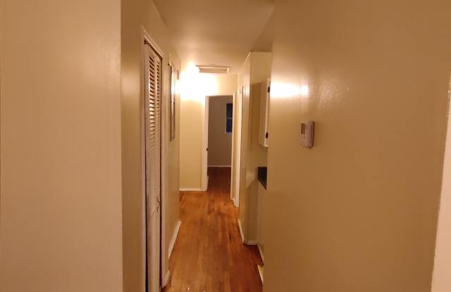 3121 Urban Avenue