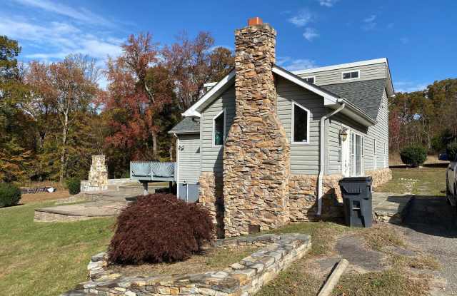 321 CAMBRIDGE Street