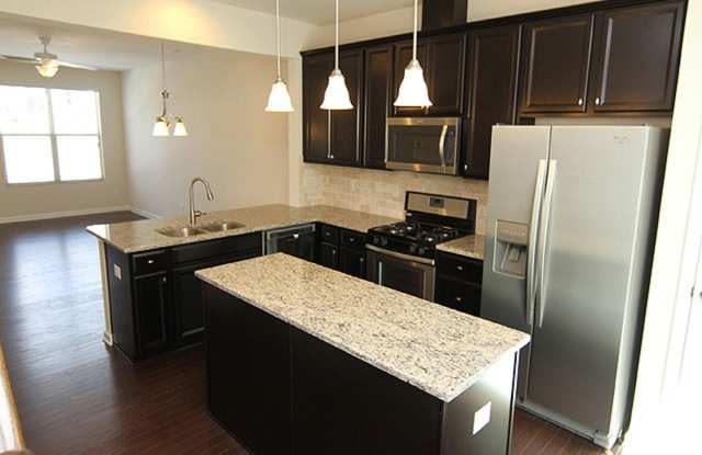 Live in Popular Thompson Ridge near Duke!