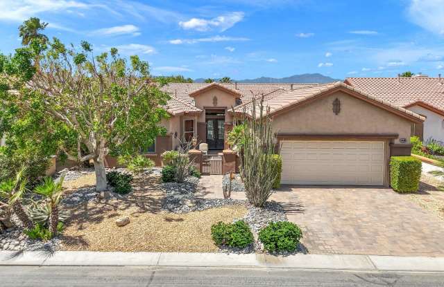 44085 Royal Troon Drive