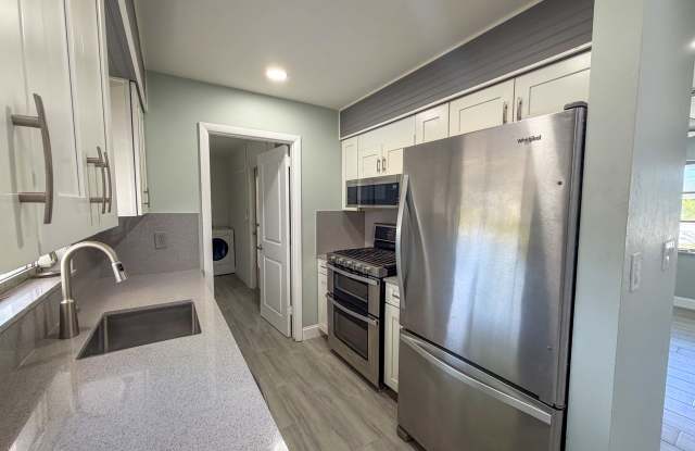 348 Crestwood Avenue