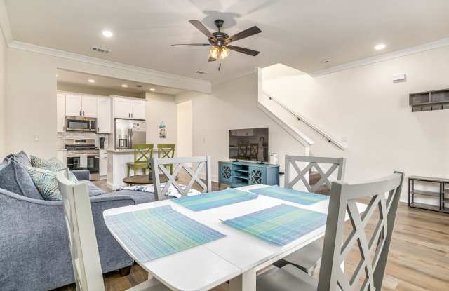 536 N Devilliers - A