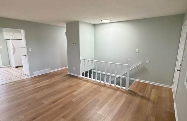 Remodeled Two bedroom duplex in Kellogsville School District!