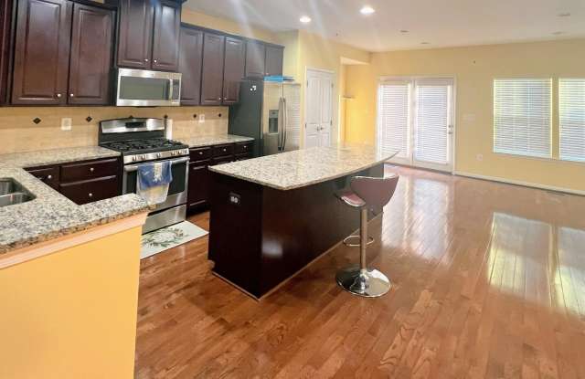3206 VOGEL ROAD