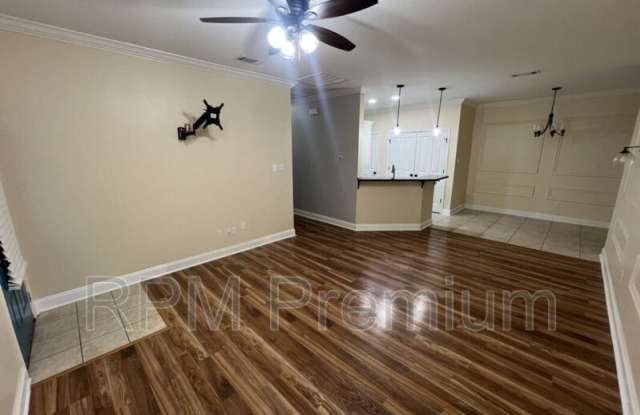 Photo of 8429 Florida Blvd