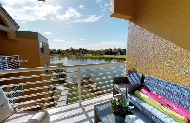 9735 Fontainebleau Blvd