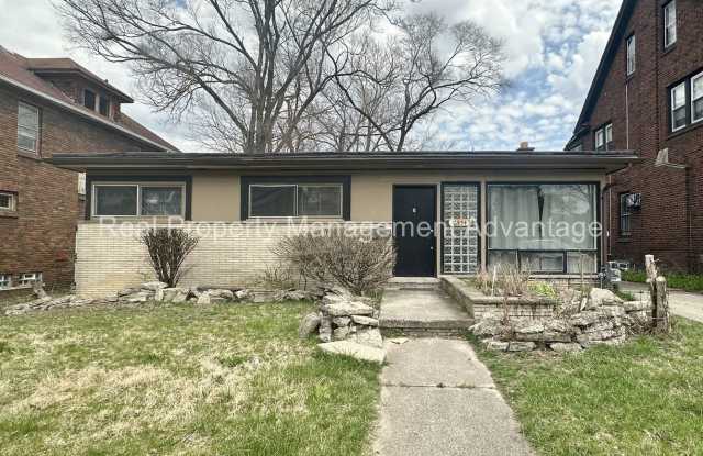 Beautiful Mid-Century 3 Bedroom Steps from Detroit Golf Club! photos photos