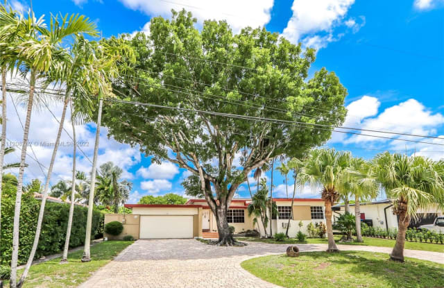 1185 NE 104th St - 1185 Northeast 104th Street, Miami Shores, FL 33138