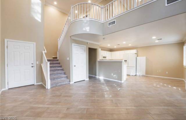 1390 LOUISIANA LAKES Avenue