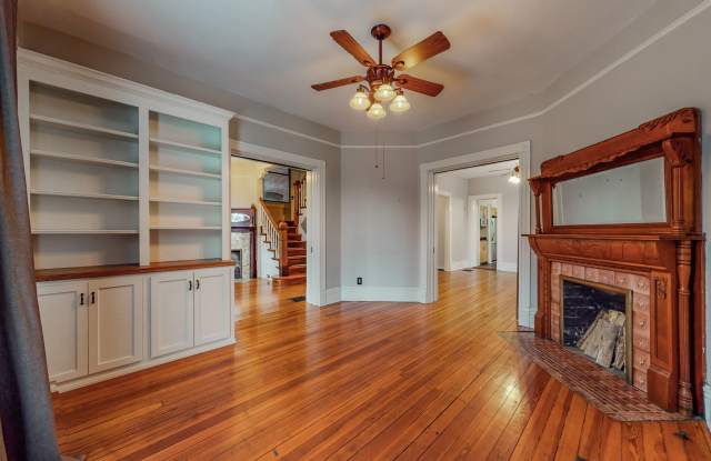 5 Bed/ 2.5 Bath Phenomenal Old Louisville Home