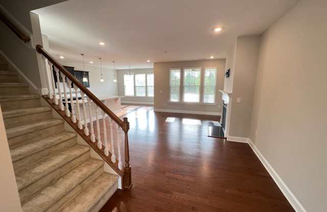Spacious 3 bedroom townhome in Brier Creek