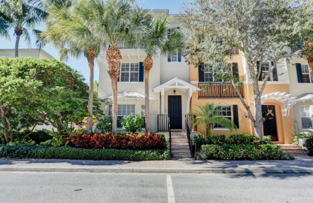 383 E Mallory Circle - 383 E Mallory Cir, Delray Beach, FL 33483