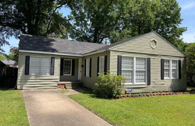 Broadmoor Home, 3 Beds, 2 Baths