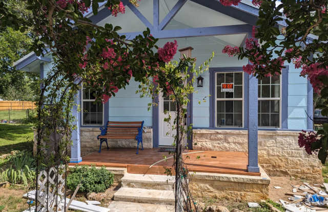 401 East Brier Street