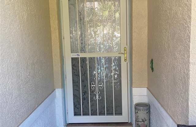 2602 EDGEWATER COURT