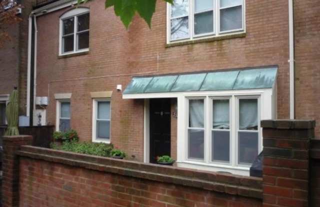 Photo of 2540 FAIRFAX Drive unit: A