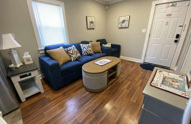 215 Webster Avenue unit: 1