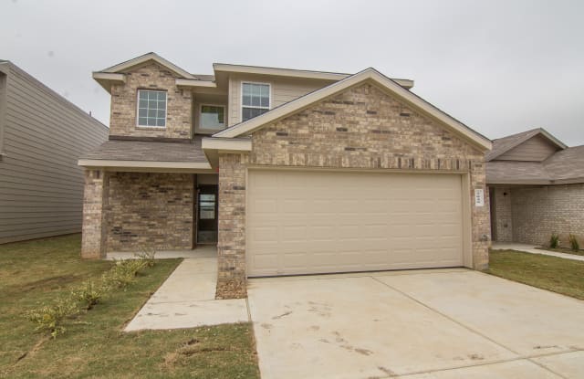 2049 Oakwood Forest Drive - 2049 Oakwood Lane, Abilene, TX 79605