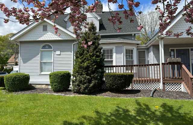 L/O Dixwell Ave 1810