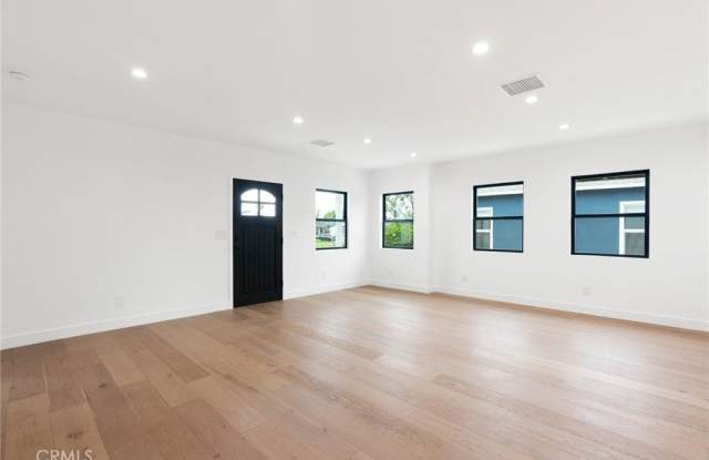 8334 Winsford Avenue