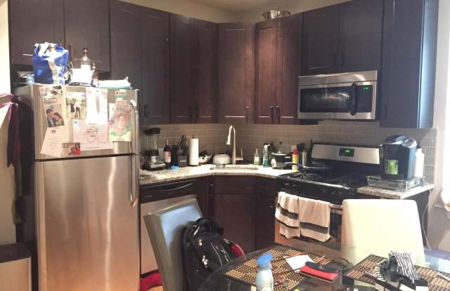 Photo of 1338-40 LOMBARD Street unit: 202