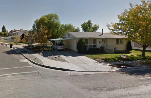 Photo of 4 bedroom house