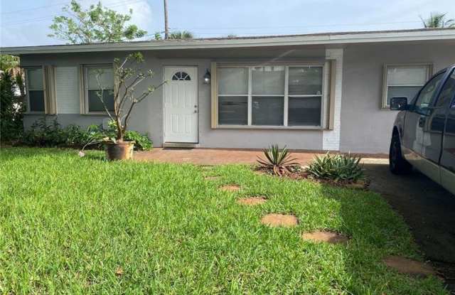 1640 Northeast 33rd Street