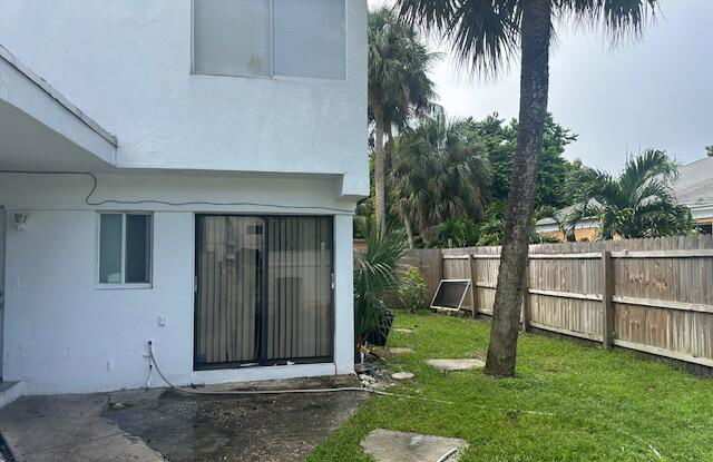 4660 Northwest 6th Court