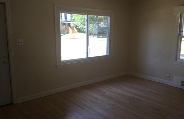 Spacious 3 Bedroom Single Family Home with Garage