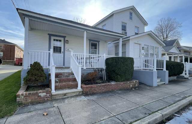 90 Poplar Avenue