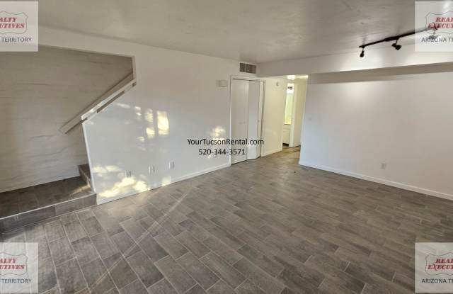 Photo of Fort Lowell  Campbell area Condo - 2 Bedrooms  1.5 Bathrooms