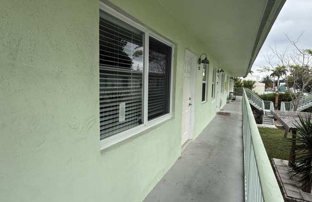 1122 North H Street - 13