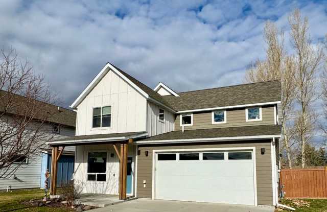 Photo of Chic  Comfortable 3-Bed Home in Bozeman’s King Arthur Park