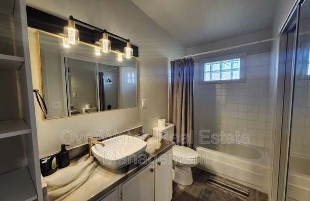 3105 W 33rd Ave