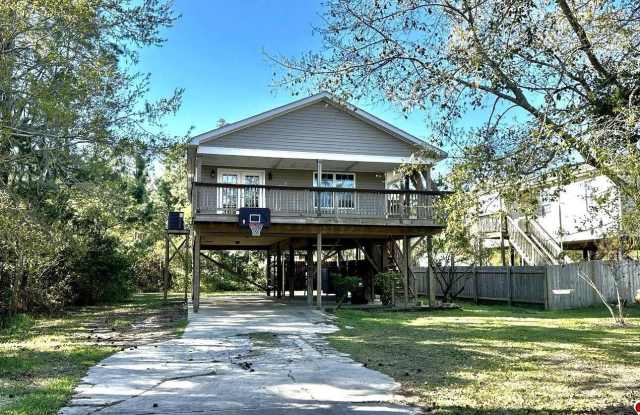 417 Mcclung Street - 417 McClung Street, Pass Christian, MS 39571