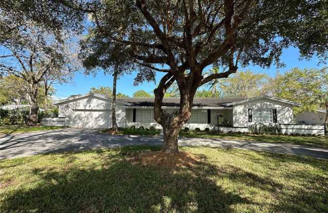 11901 SW 63rd Ave - 11901 Southwest 63rd Avenue, Pinecrest, FL 33156