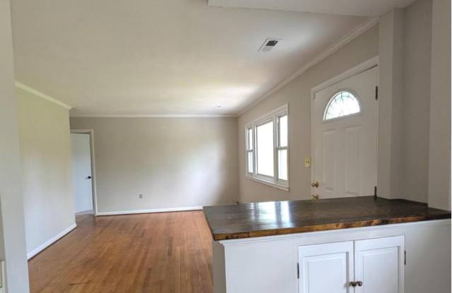 8608 LINTON HALL ROAD