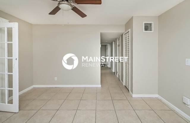 4317 West Bay Avenue