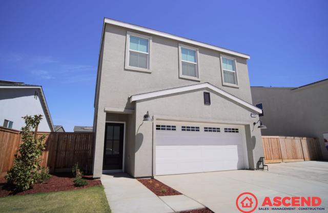 Stunning Home In Gossamer Grove!