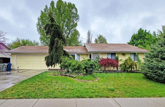 5921 W Bermuda Dr - 5921 West Bermuda Drive, Boise, ID 83705