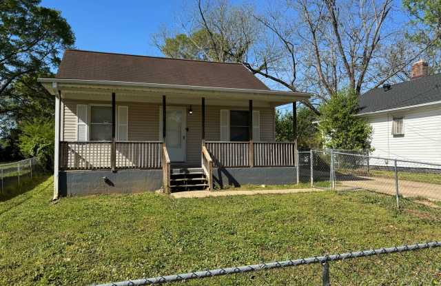 Welcome to this charming 3 bedroom, 2 bathroom home located in Spartanburg, SC.