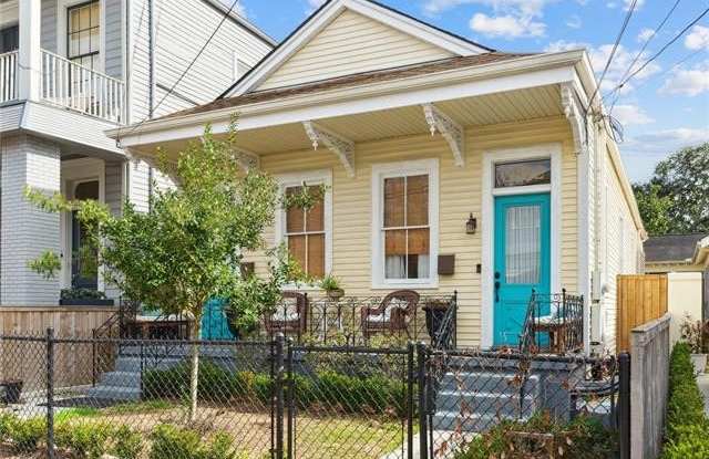 2822 CONSTANCE Street - 2822 Constance Street, New Orleans, LA 70115