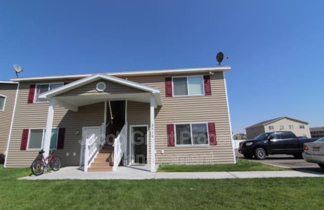 2540 Pumice Dr - 2540 Pumice Dr, Idaho Falls, ID 83401