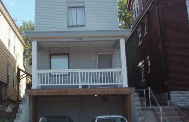 Photo of 2338 Flora St