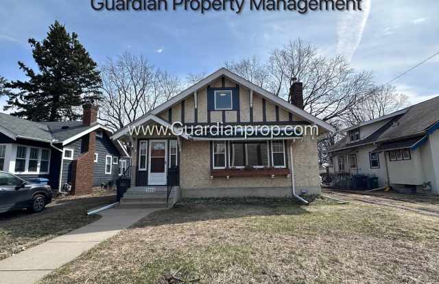 South Minneapolis Renovated Single Family Home, New Bathrooms, Hardwood Floors, W/D