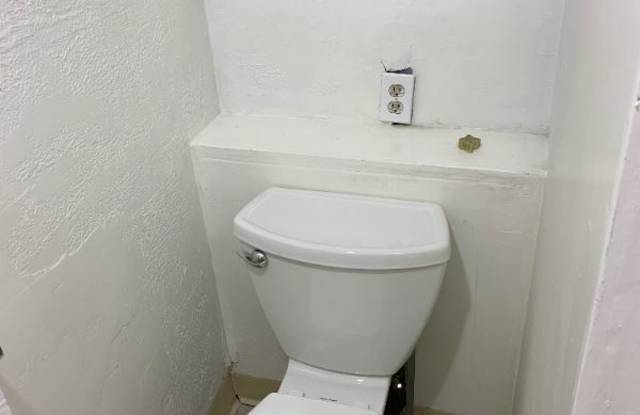 32 N 12th ST.,